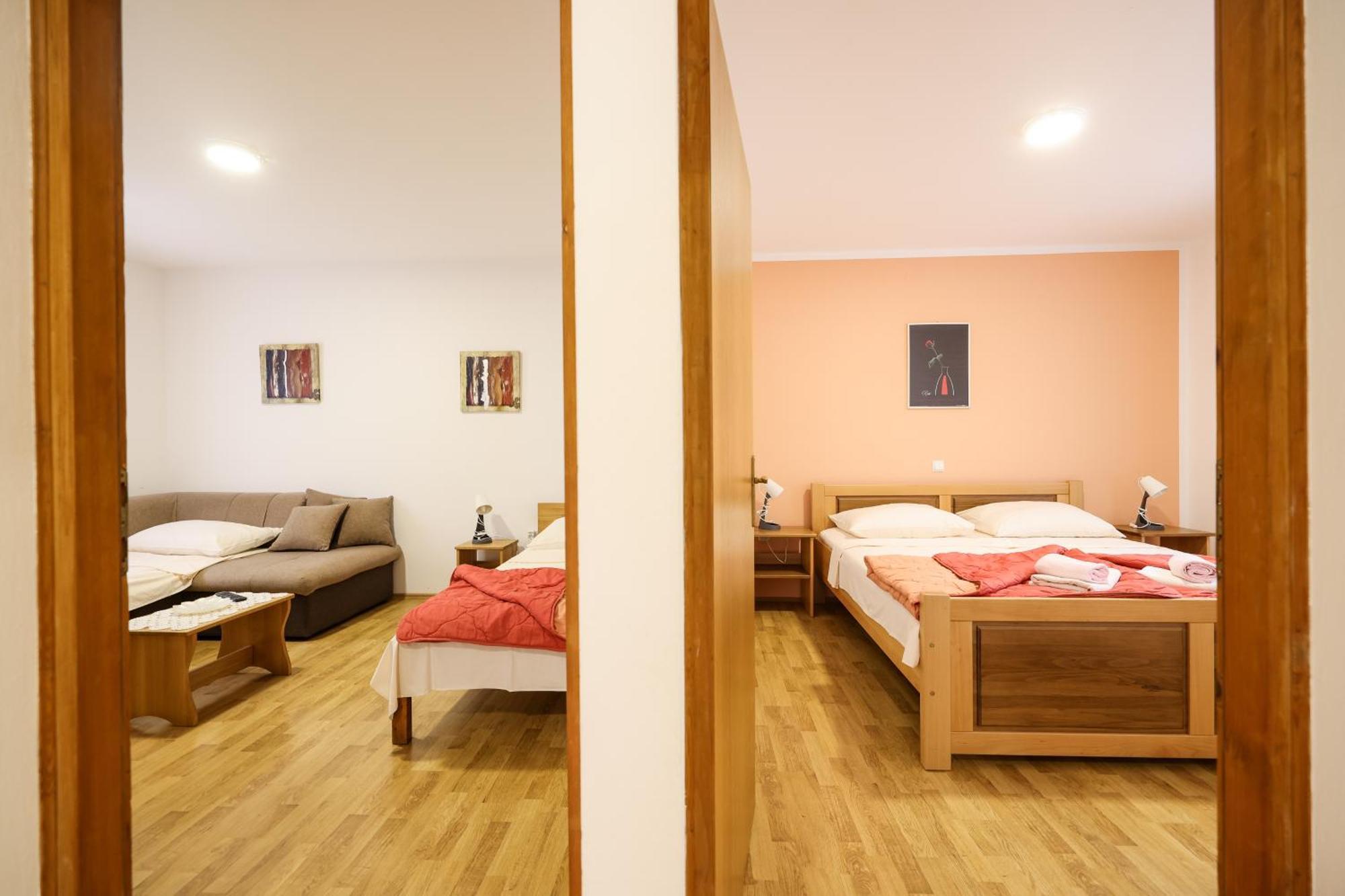Apartments Kika نين المظهر الخارجي الصورة